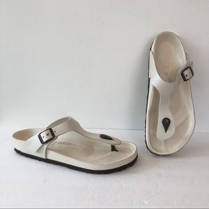 Birkenstock Exquisite Premium Collection Gizeh in Pearl White